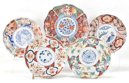 COLLECTION OF MEIJI ERA & LATE-EDO PERIOD IMARI ARITAWARE PORCELAIN PLATES