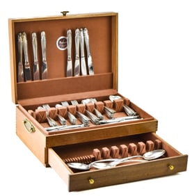 WALLACE STERLING SILVER STRADIVARI FLATWARE SET