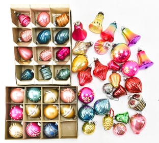 ASSORTED VINTAGE BOXED SHINY BRITE GLASS ORNAMENTS