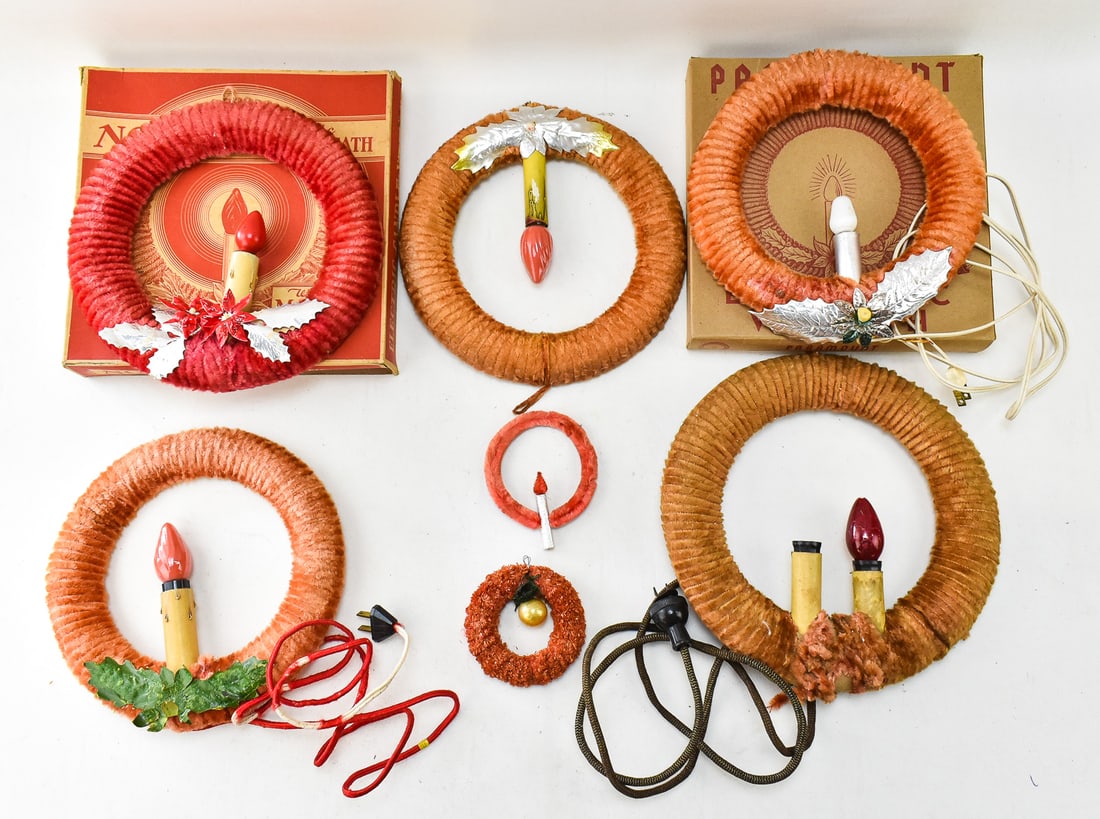COLLECTION OF VINTAGE CHENILLE CHRISTMAS WREATHS (1 of 4)
