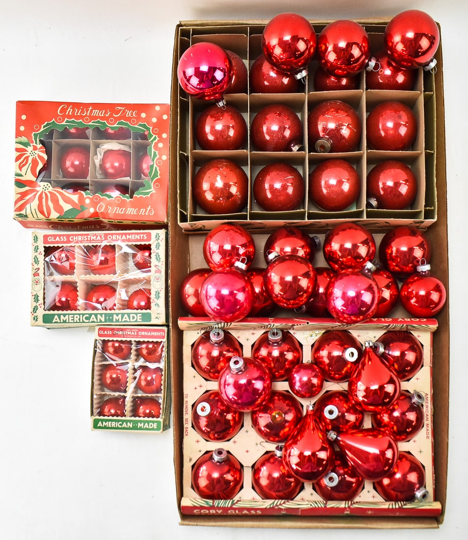 ASSORTED RED VINTAGE BALL & TEARDROP GLASS ORNAMENTS (1 of 2)
