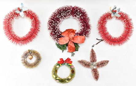 VINTAGE BOTTLEBRUSH WREATHS & STAR
