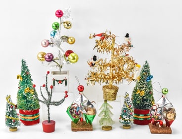 COLLECTION OF VINTAGE CHRISTMAS DECORATIVE TREES & TREE ORNAMENTS