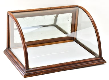 EARLY 20TH C. CURVED GLASS COUNTERTOP STORE DISPLAY CASE