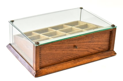 EARLY 20th C. COUNTERTOP GLASS DISPLAY CASE WITH DRAWER