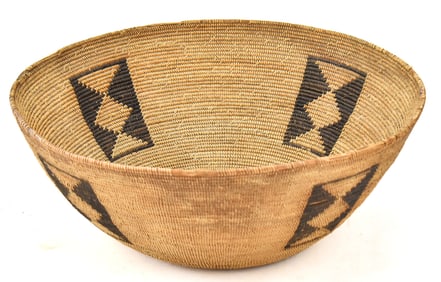 NATIVE AMERICAN COILED BASKET WITH GEOMETRIC DESIGN