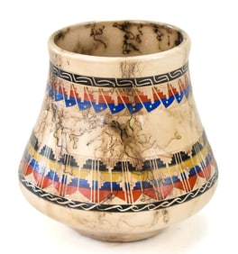 SIGNED CYNTHIA WOODS NAVAJO HORSEHAIR VASE