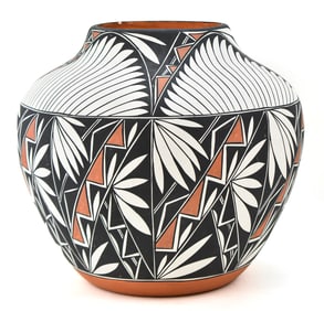 OPHELIA S. LEON ACOMA POTTERY VASE