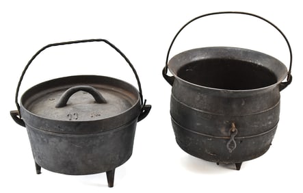 CAST IRON DUTCH OVEN & CAULDRON