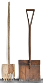19TH CENTURY PRIMITIVE ONE-PIECE HAY FORK & MALT SHOVEL