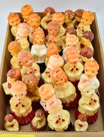 COLLECTION OF ASSORTED VINTAGE 'CAROLERS' CANDLES