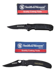 PAIR OF SMITH & WESSON FOLDING POCKET KNIVES