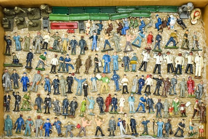 LARGE ASSORTMENT OF VINTAGE LEAD & CAST METAL FIGURINES: EIRE
