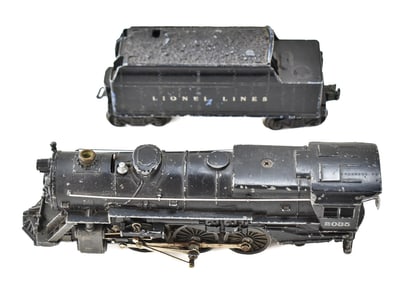 LIONEL LINES PACIFIC TYPE LOCOMOTIVE & TENDER