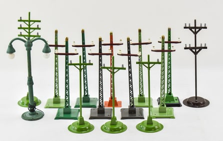 LIONEL O-GAUGE TELEGRAPH POLES NO. 60, NO. 85, & A LAMP POST