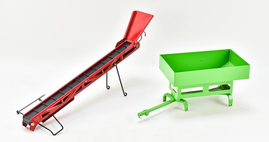 ERTL CO. TOY GRAVITY WAGON & ELEVATOR