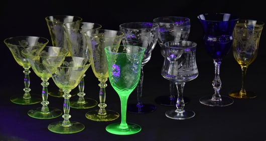 ASSORTED DEPRESSION GLASS STEMWARE