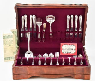 ROGERS BROS. SILVERPLATE FLATWARE SET