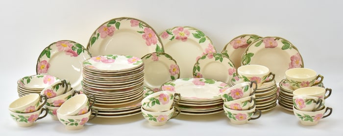FRANCISCAN WARE 'DESERT ROSE' PATTERN 72-PIECE SET