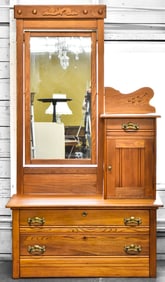 ANTIQUE GENTLEMAN'S DRESSER