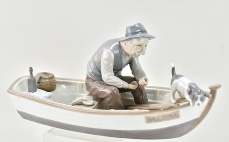 LLADRO PORCELAIN FIGURINE 'FISHING WITH GRAMPS' #5215