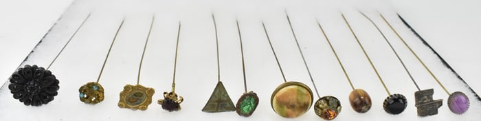 COLLECTION OF ANTIQUE HAT PINS