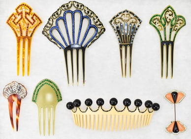 COLLECTION OF ANTIQUE HAIR COMBS & PIN