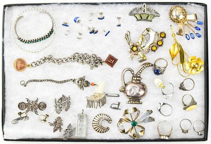 COLLECTION OF STERLING SILVER JEWELRY