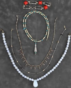 ASSORTED STERLING SILVER JEWELRY & MORE