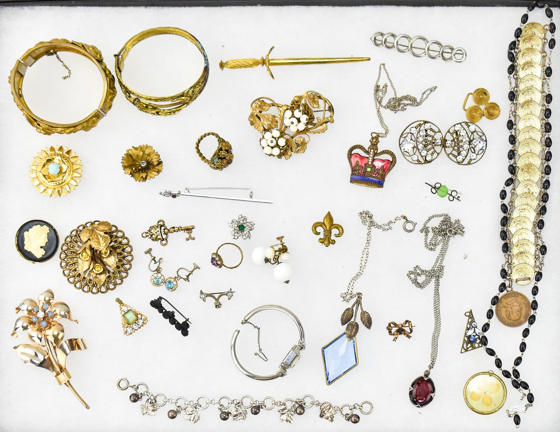 ASSORTMENT OF VICTORIAN & ART DECO-STYLE JEWELRY (1 of 4)