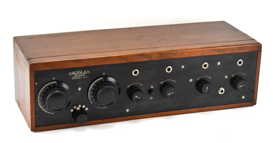 CROSLEY RADIO CORPORATION MODEL XJ TUBE RADIO