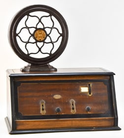 CROSLEY MODEL 5-50 & CROSLEY DYNACONE TYPE F SPEAKER FRAME