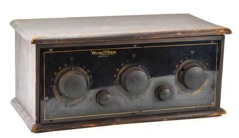 WURLITZER SPECIAL FIVE TUBE RADIO