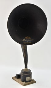 THE MAGNAVOX COMPANY RADIO LOUDSPEAKER HORN MODEL R3
