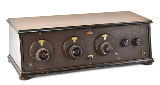SPLITDORF ELECTRICAL COMPANY R-V-580 TUBE RADIO