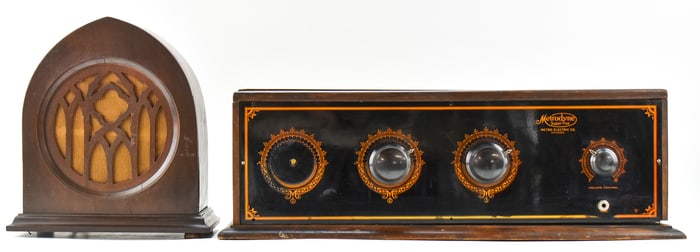 METRO ELECTRIC COMPANY METRODYNE SUPER FIVE TUBE RADIO & PEERLESS MAGNETIC LOUDSPEAKER MODEL 7-A