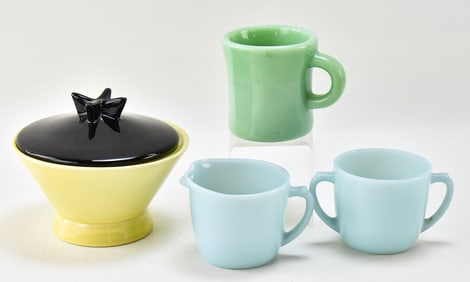 ASSORTED FIRE KING OVENWARE & TRENTON POTTERY