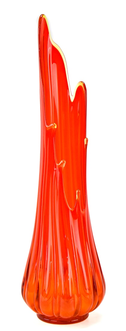 MID-CENTURY L.E. SMITH PERSIMMON SWUNG VASE (1 of 2)