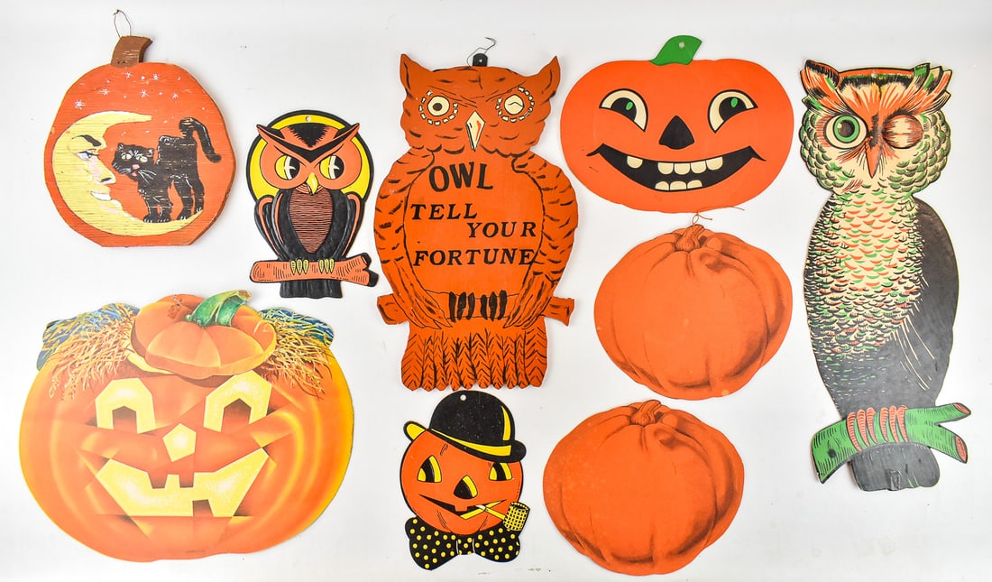 DENNISON, H.E. LUHRS, & MORE DIE-CUT HALLOWEEN WALL DECORATIONS (1 of 4)
