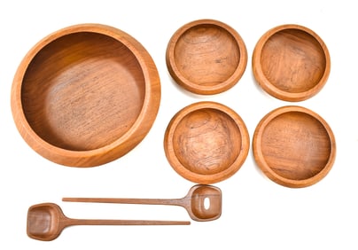 MIDCENTURY THAI 'QUALITY TEAKWOOD' ROUND BOWLS, SERVING BOWL, & SERVING UTENSILS