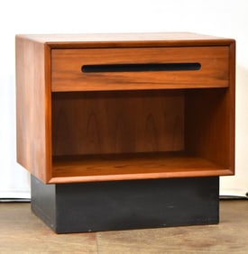 MID-CENTURY WESTNOFA TEAK NIGHTSTAND