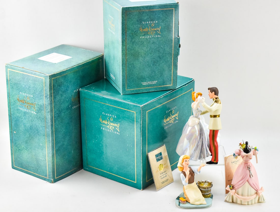WALT DISNEY CLASSICS COLLECTION CINDERELLA SERIES FIGURINES (1 of 3)