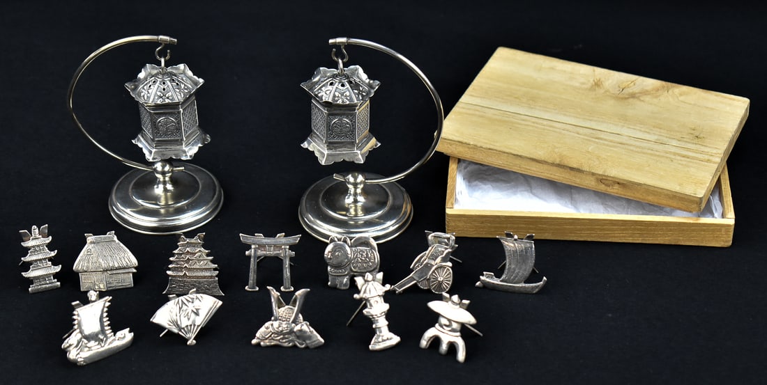 JAPANESE STERLING SILVER SHAKERS & PLACECARD HOLDERS (1 of 4)