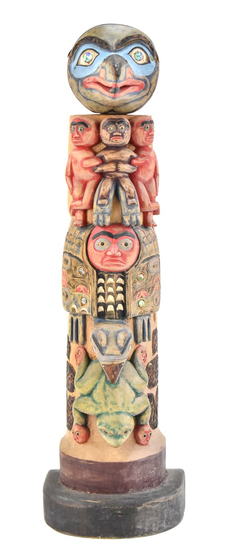 PACIFIC NORTHWEST COAST NATIVE AMERICAN CARVED TOTEM POLE (1 of 3)