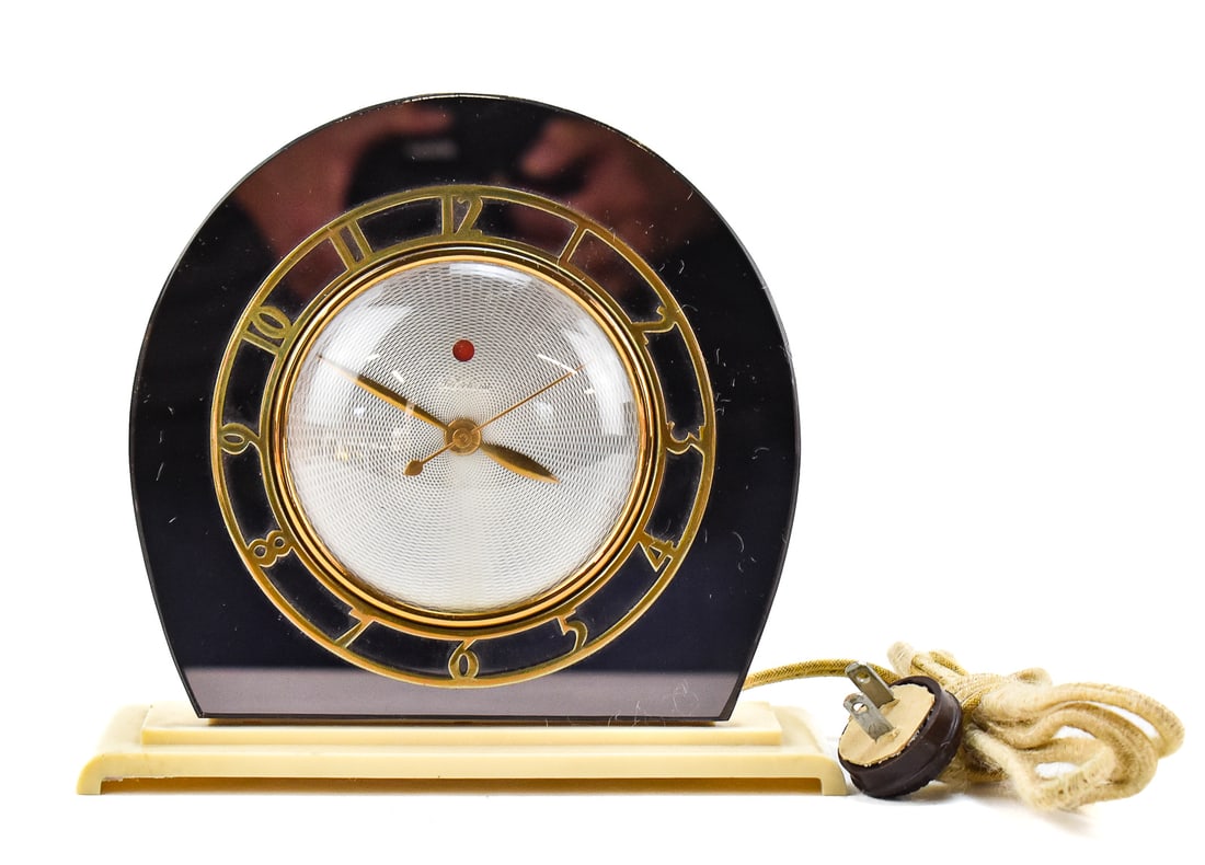WARREN TELECHRON 'THE CASINO' ELECTRIC OCCASIONAL SHELF CLOCK (1 of 4)