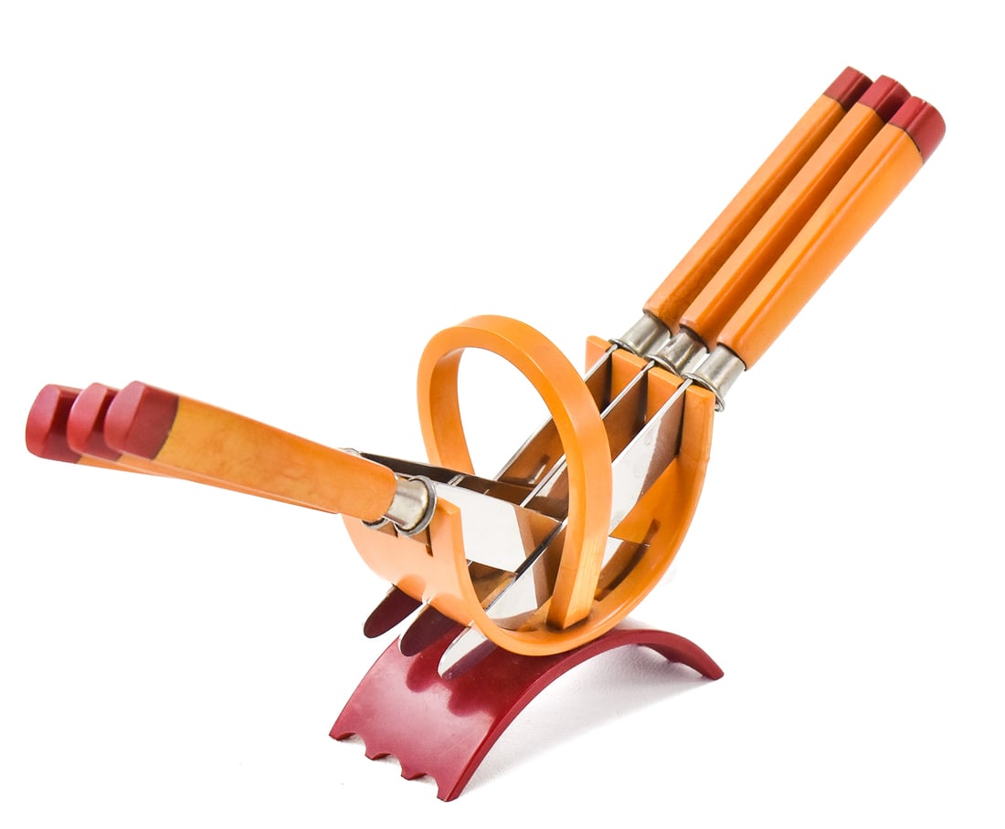 EARLY 20TH C. ART DECO SOLINGEN LALTO BAKELITE FRUIT KNIFE SET (1 of 4)