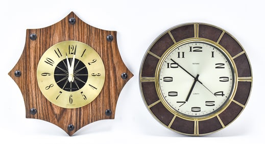 PAIR OF MID-CENTURY WALL CLOCKS: WEST CLOX & METAMEC
