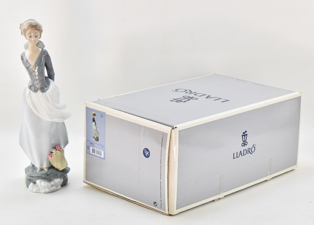 LLADRO 'BRISA MARINA (SEA BREEZE)' No. 4922 (1 of 4)