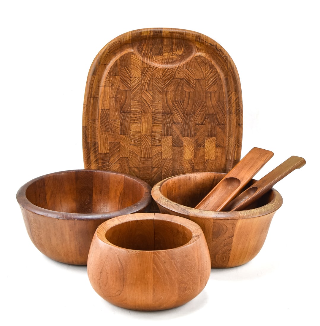 DANSK MID-CENTURY TEAK: CARVING BOARD, SALAD TONGS, SALAD SERVING BOWLS (1 of 4)