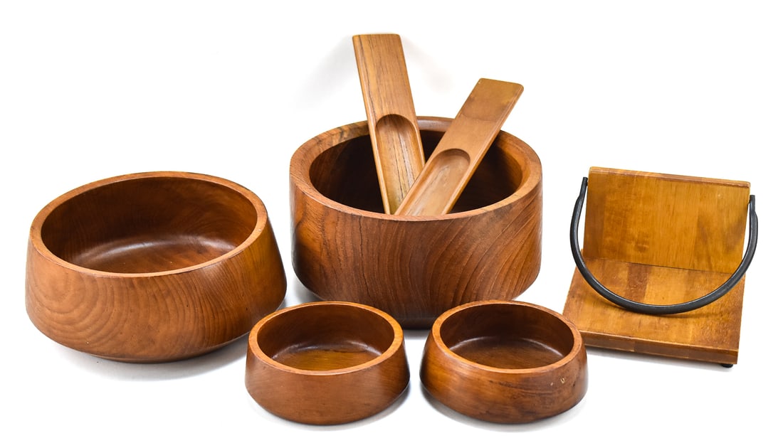 COLLECTION OF MID-CENTURY TEAK BOWLS, DANSK TEAK SALAD TONGS & MORE (1 of 2)